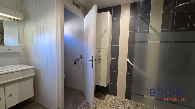 Maison - 295 m² - 16 pièces