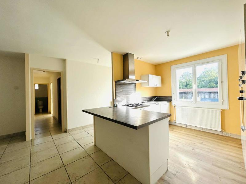 Maison traditionnelle - 94 m² - 5 pièces