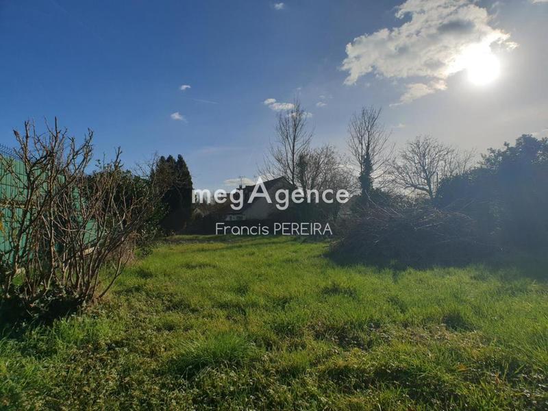 Terrain constructible - 657 m²