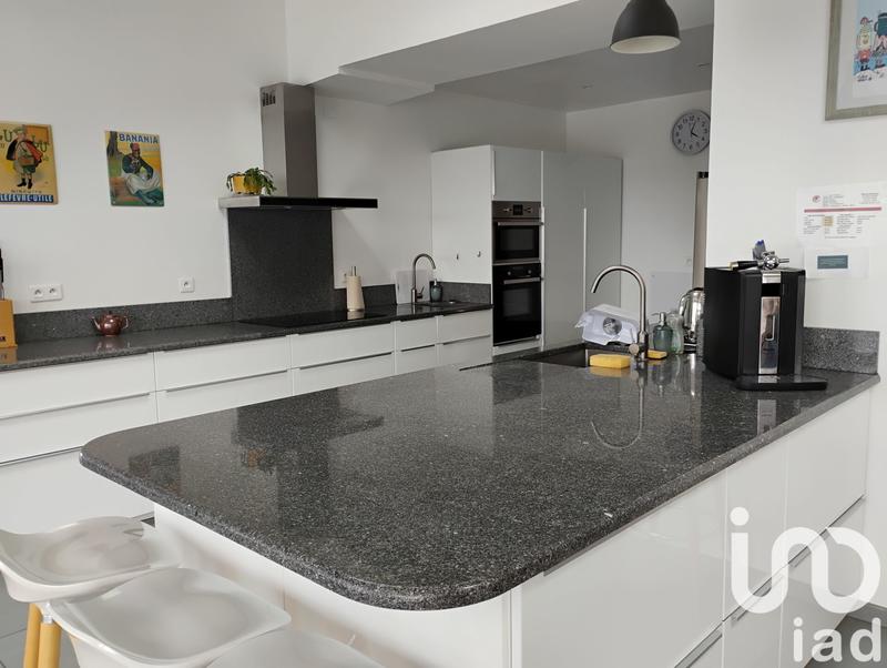 Maison - 440 m² - 10 pièces