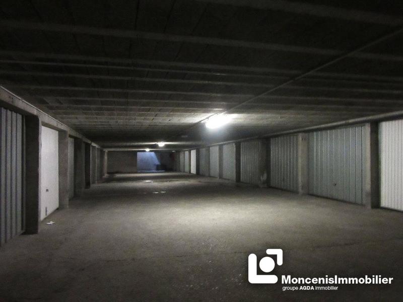 Parking / Garage - 15 m²