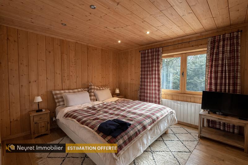 Appartement - 90 m² - 5 pièces