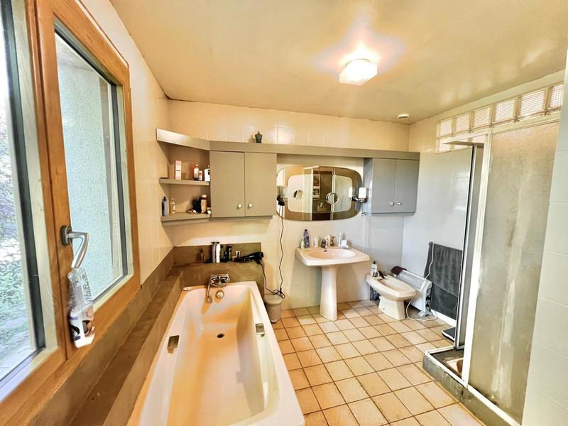 Maison - 282 m² - 9 pièces