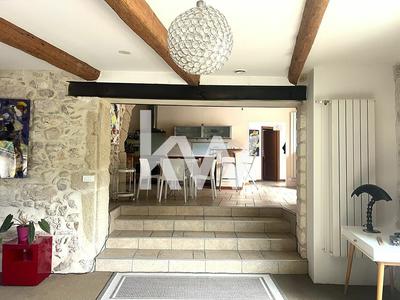 Maison - 310 m² - 11 pièces