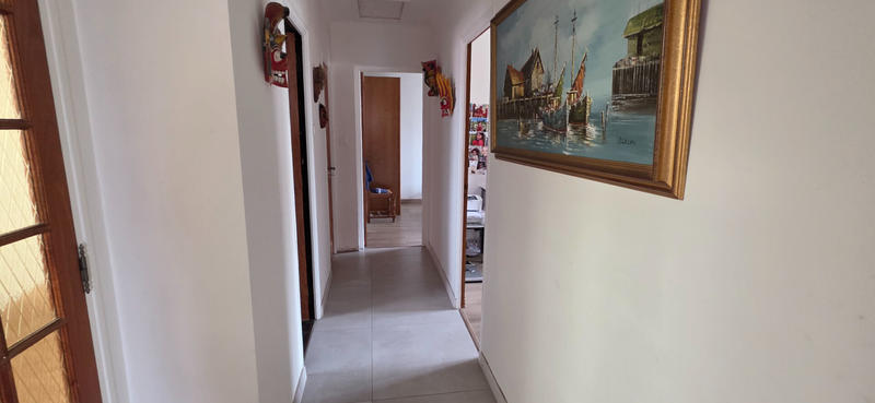 Maison - 200 m² - 6 pièces