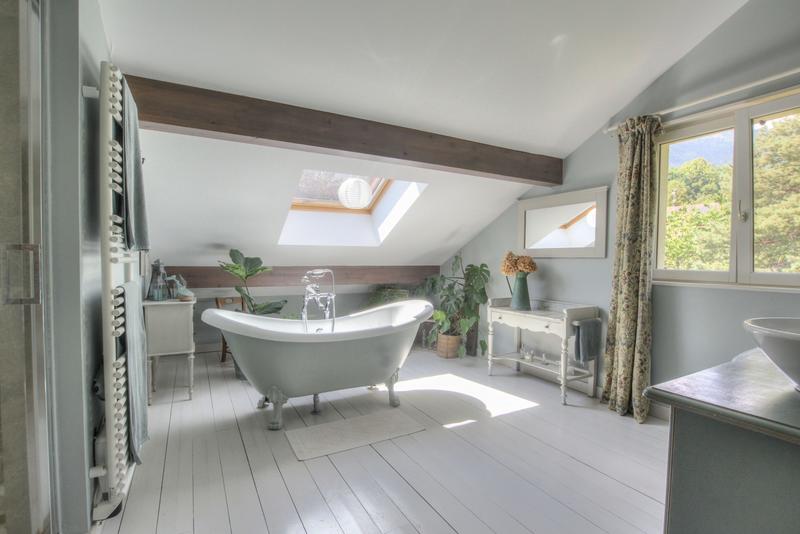 Villa - 260 m² - 7 pièces