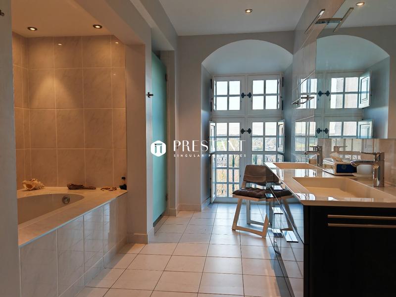 Château - 514 m² - 11 pièces