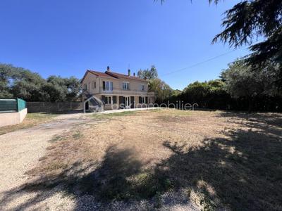 Maison traditionnelle - 146 m² - 6 pièces