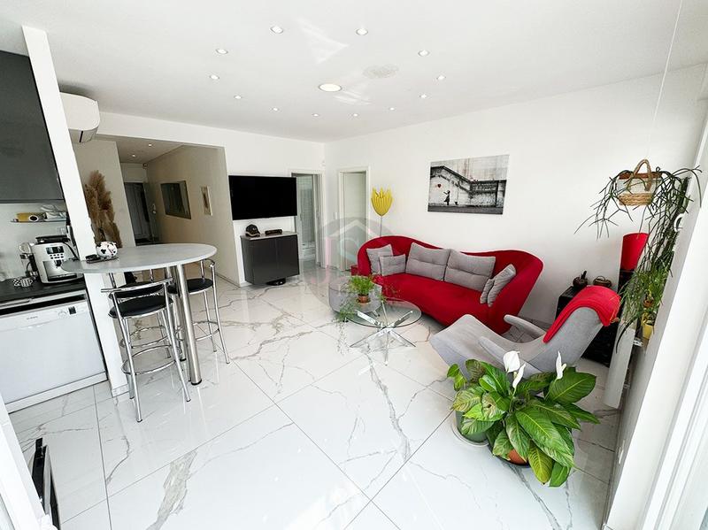 Appartement - 91 m² - 4 pièces