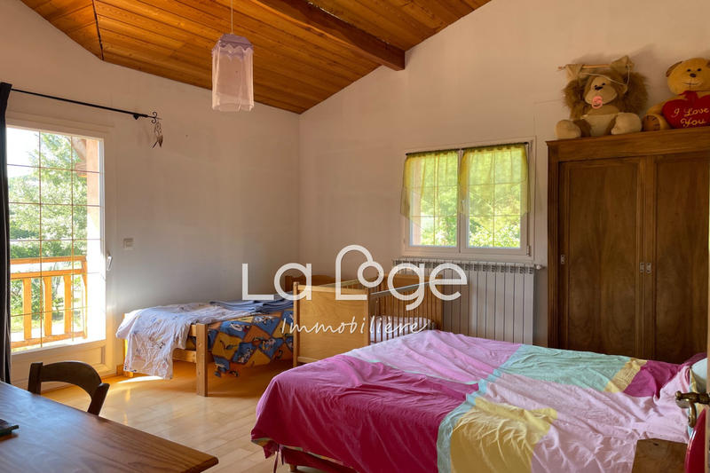 Maison - 224 m² - 7 pièces