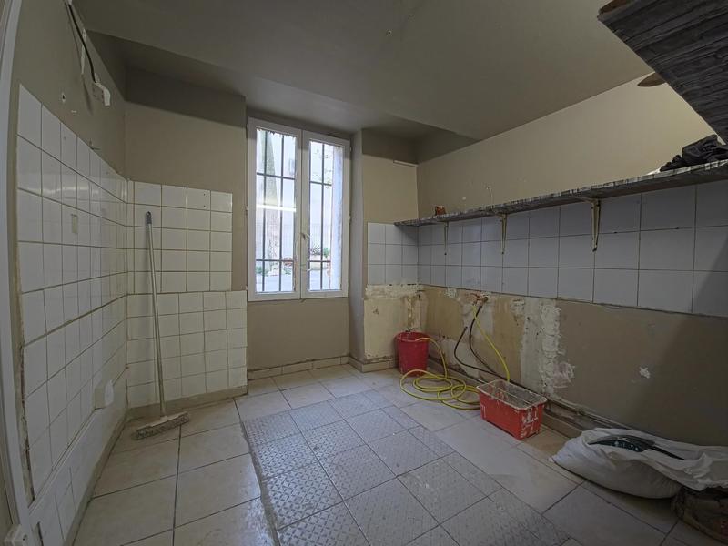 Local commercial - 47 m² - 2 pièces