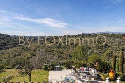 Maison - 142 m² - 6 pièces