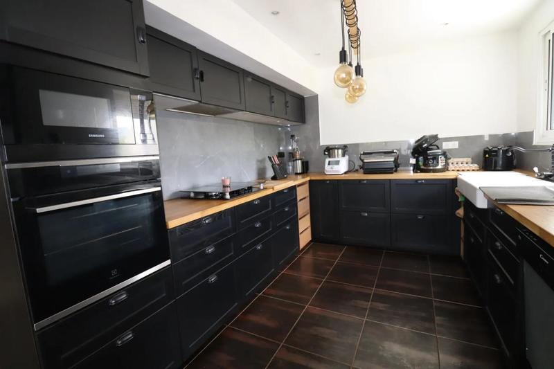 Maison jumelée - 164 m² - 4 pièces