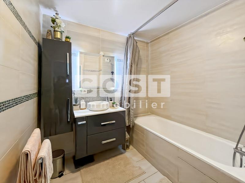 Appartement - 63 m² - 3 pièces