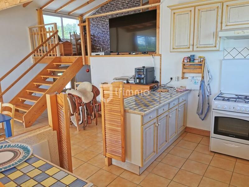 Propriété - 225 m² - 11 pièces