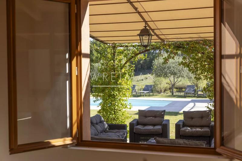 Villa - 172 m² - 6 pièces