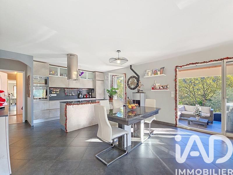 Maison - 126 m² - 6 pièces