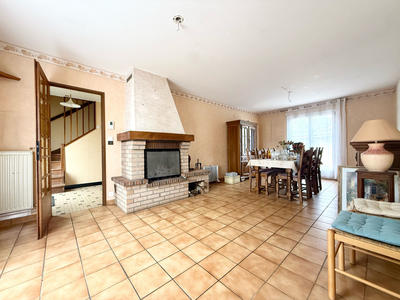 Maison - 90 m² - 4 pièces