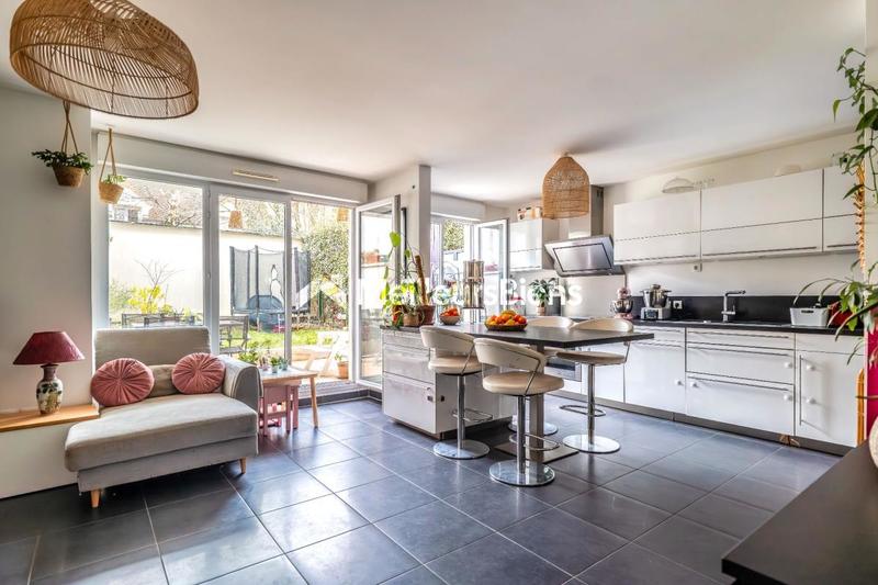 Appartement - 82 m² - 4 pièces