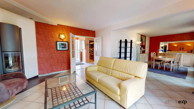 Maison - 157 m² - 6 pièces