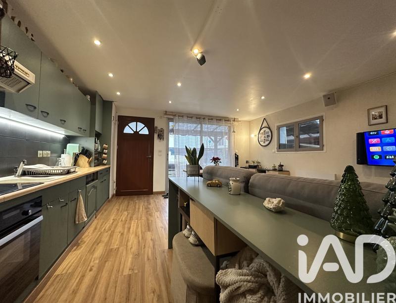 Maison - 179 m² - 9 pièces