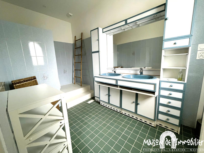 Villa - 192 m² - 7 pièces