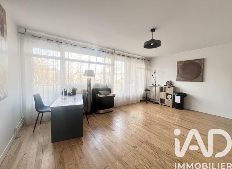 Appartement - 82 m² - 3 pièces