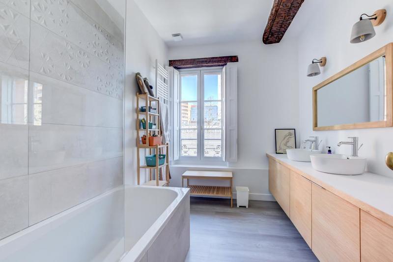 Duplex - 182 m² - 6 pièces