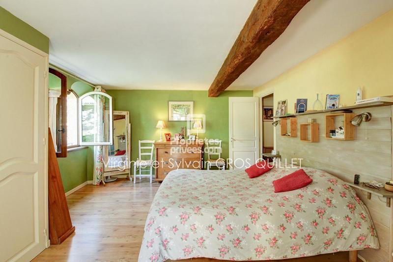 Maison - 200 m² - 10 pièces