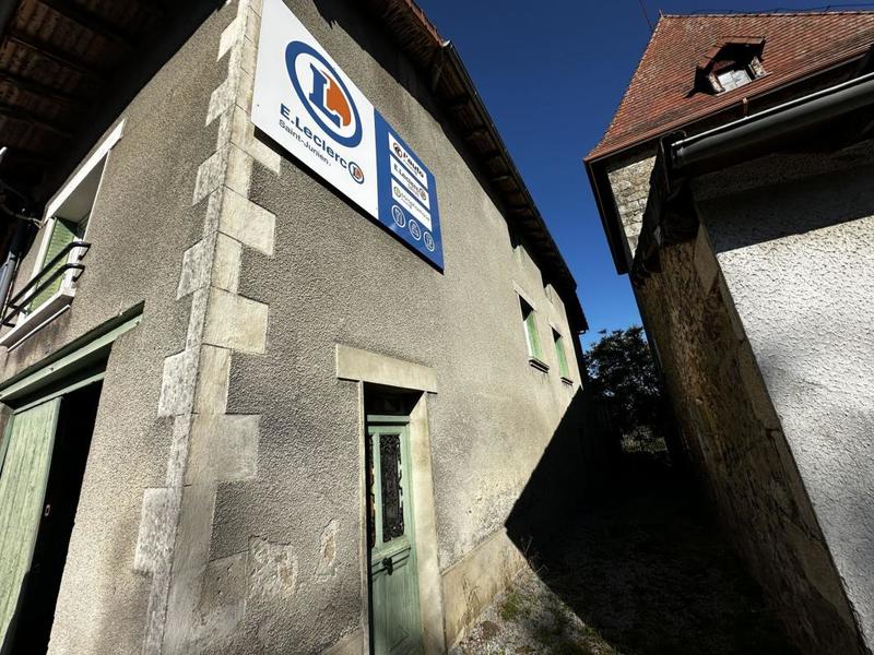 Maison - 111 m² - 6 pièces