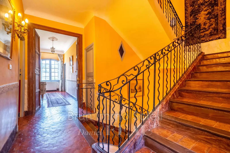 Demeure - 870 m² - 23 pièces