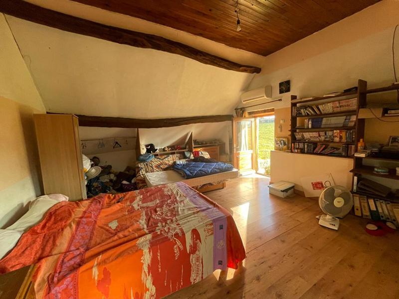 Maison - 200 m² - 7 pièces