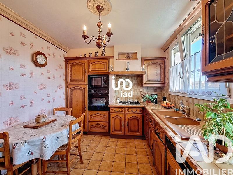 Maison - 93 m² - 4 pièces