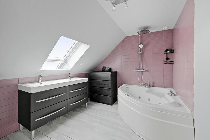 Maison - 127 m² - 6 pièces