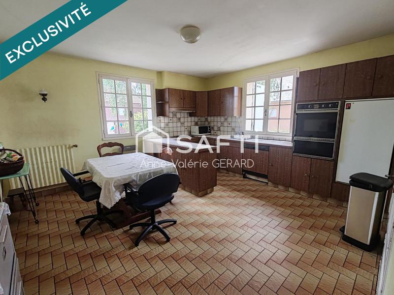 Maison - 216 m² - 10 pièces