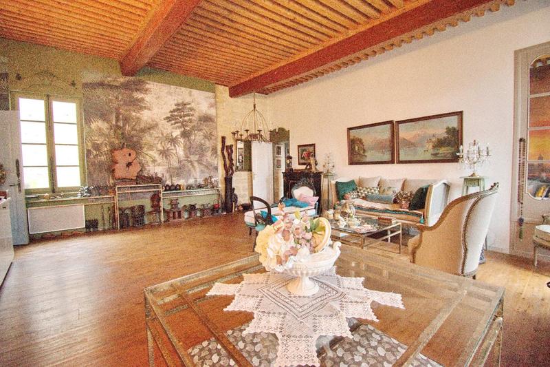 Appartement - 100 m² - 4 pièces