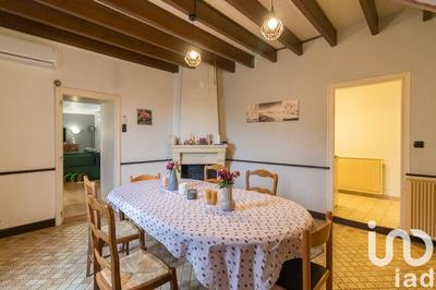 Maison - 233 m² - 8 pièces