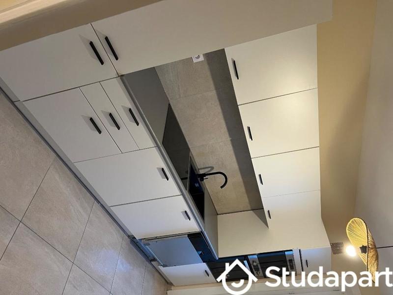 Chambre - 9 m² - 1 pièce