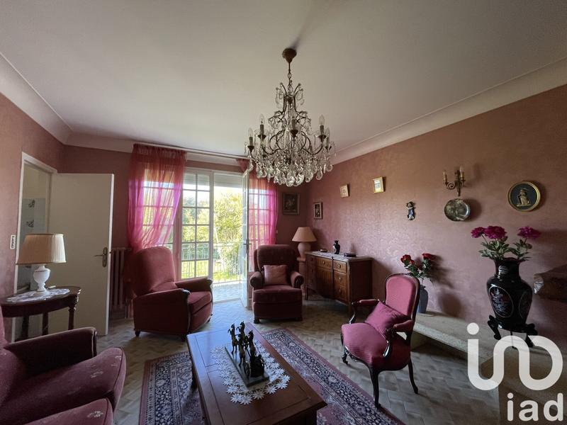Maison - 257 m² - 8 pièces