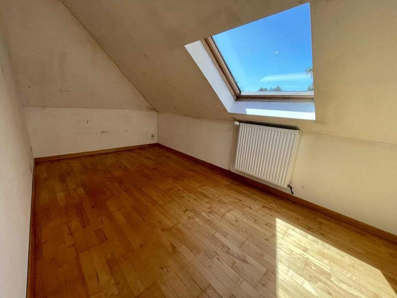 Maison - 180 m² - 7 pièces