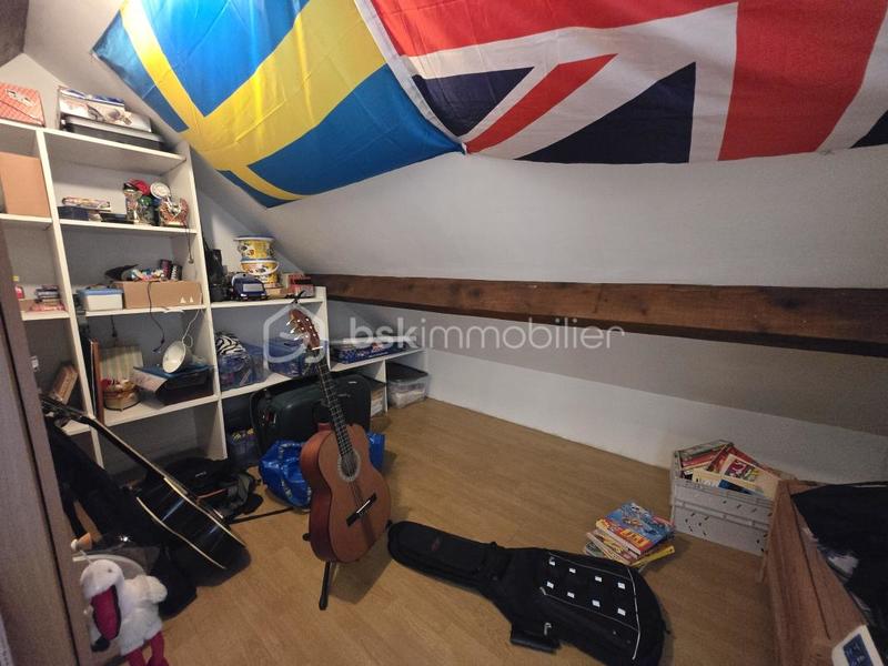 Pavillon - 182 m² - 6 pièces