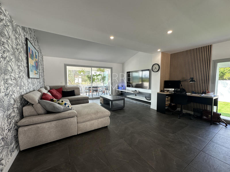 Maison - 123 m² - 4 pièces