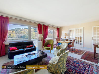 Appartement - 152 m² - 6 pièces