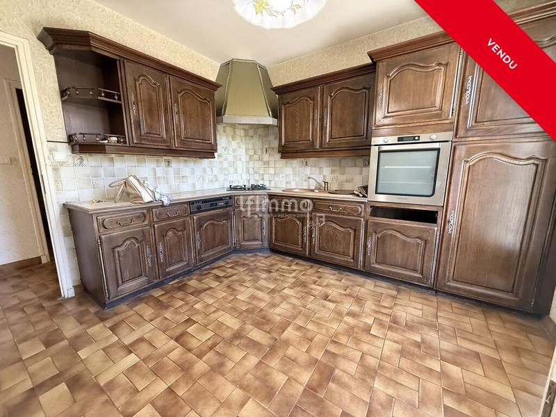 Maison - 97 m² - 5 pièces