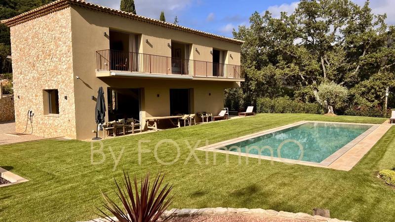 Villa - 180 m² - 6 pièces