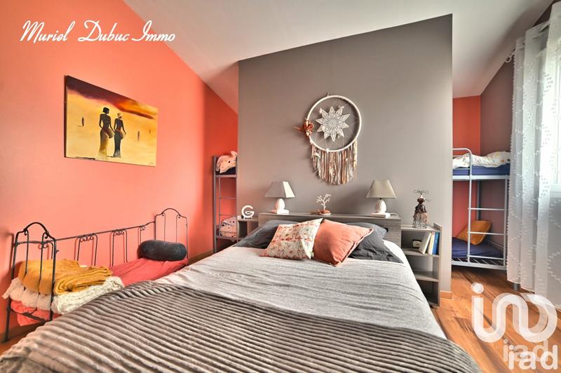 Maison - 249 m² - 8 pièces