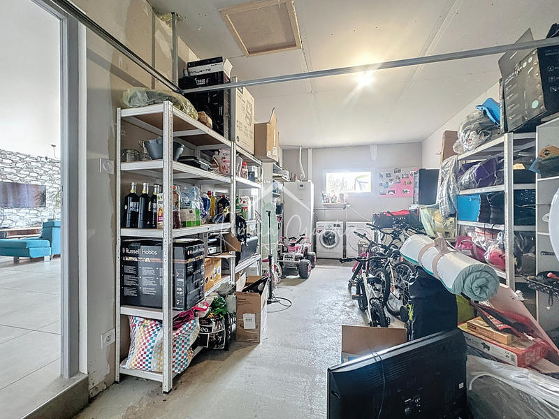 Maison - 92 m² - 4 pièces