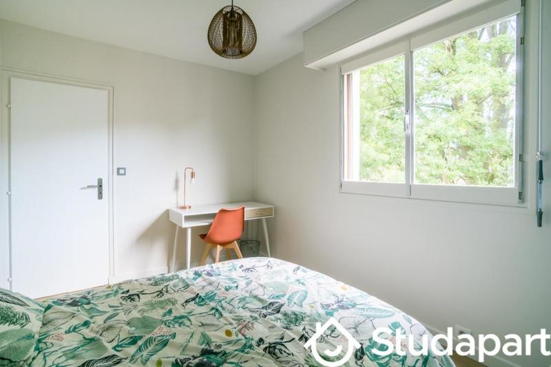 Chambre - 10 m² - 1 pièce