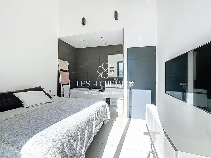 Villa - 174 m² - 5 pièces