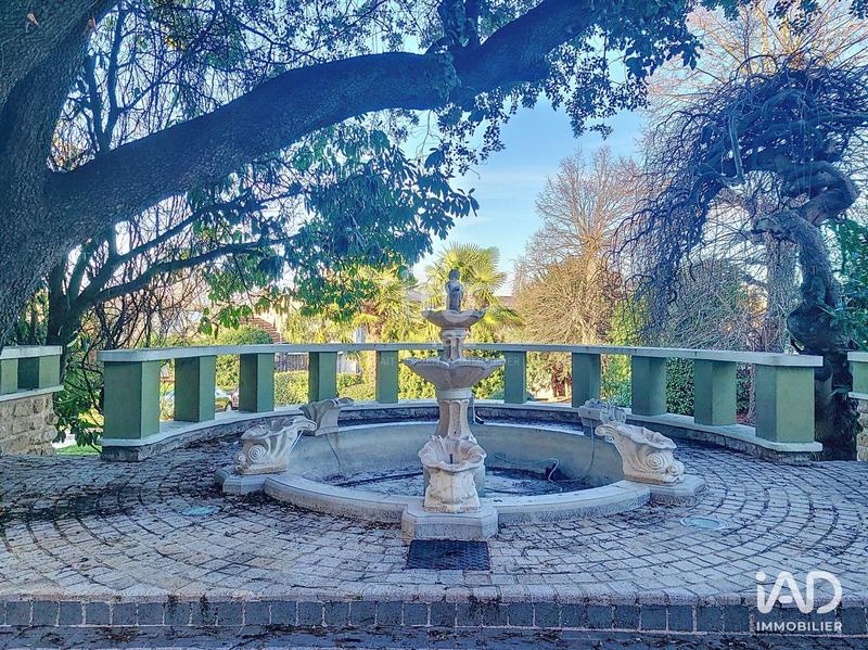 Maison - 600 m² - 14 pièces